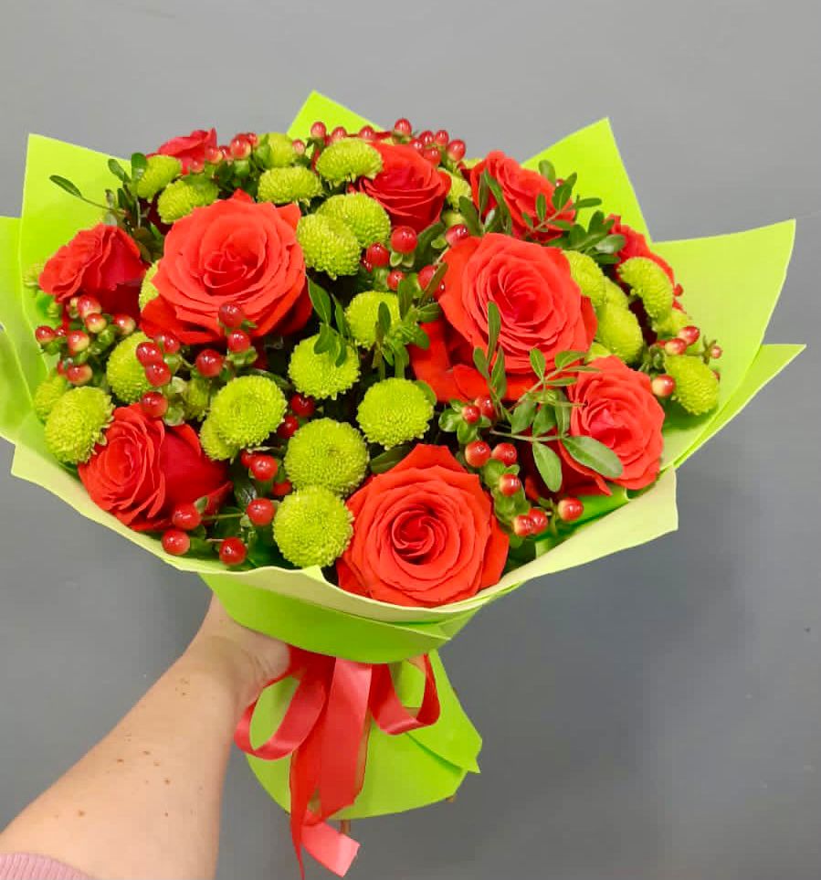 Букет цветов из: Хризантемы и Розы в Мяундже