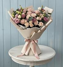 Букет цветов из:  Розы и Лизиантусы в Мяундже