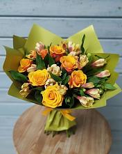 Букет цветов из:  Альстромерии и Розы в Мяундже