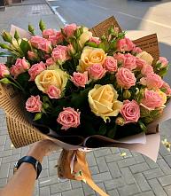 Букет цветов из:  Розы #REPLACE_PRED# Мяундже