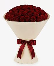 Букет 101 Бордовая роза Блэк Бакарра в Мяундже