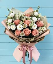 Букет цветов из:  Розы, Альстромерии и Лизиантусы в Мяундже
