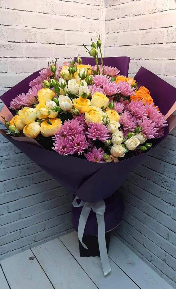 Букет цветов из: Хризантемы и Розы в Мяундже