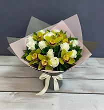 Букет цветов из:  Орхидеи и Розы в Мяундже