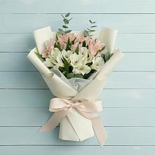 Букет цветов из:  Альстромерии в Мяундже