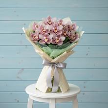 Букет цветов из:  Орхидеи и Розы в Мяундже