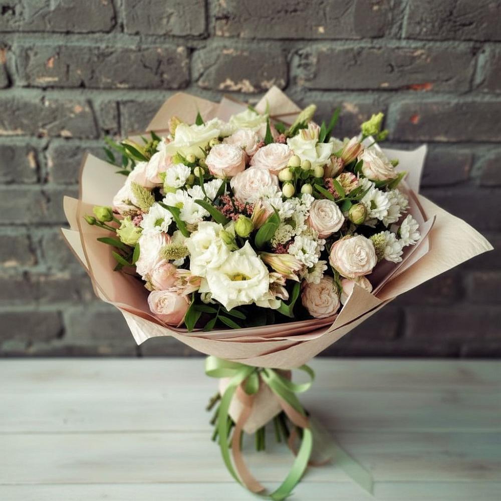 Букет цветов из: Альстромерии, Розы и Хризантемы в Мяундже
