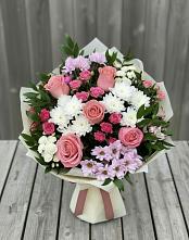 Букет цветов из:  Альстромерии, Гвоздики, Розы и Хризантемы в Мяундже