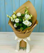 Букет цветов из:  Хризантемы и Лизиантусы в Мяундже