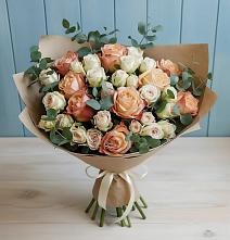 Букет цветов из:  Альстромерии и Розы в Мяундже